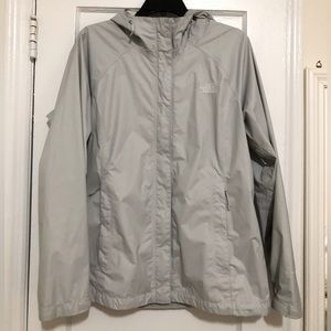 The North Face Women’s Lightweight Rain Jacket Size XL in Light Grey